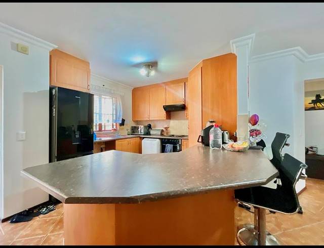 2 BEDROOM APARTMENT FOR SALE IN RIVONIA